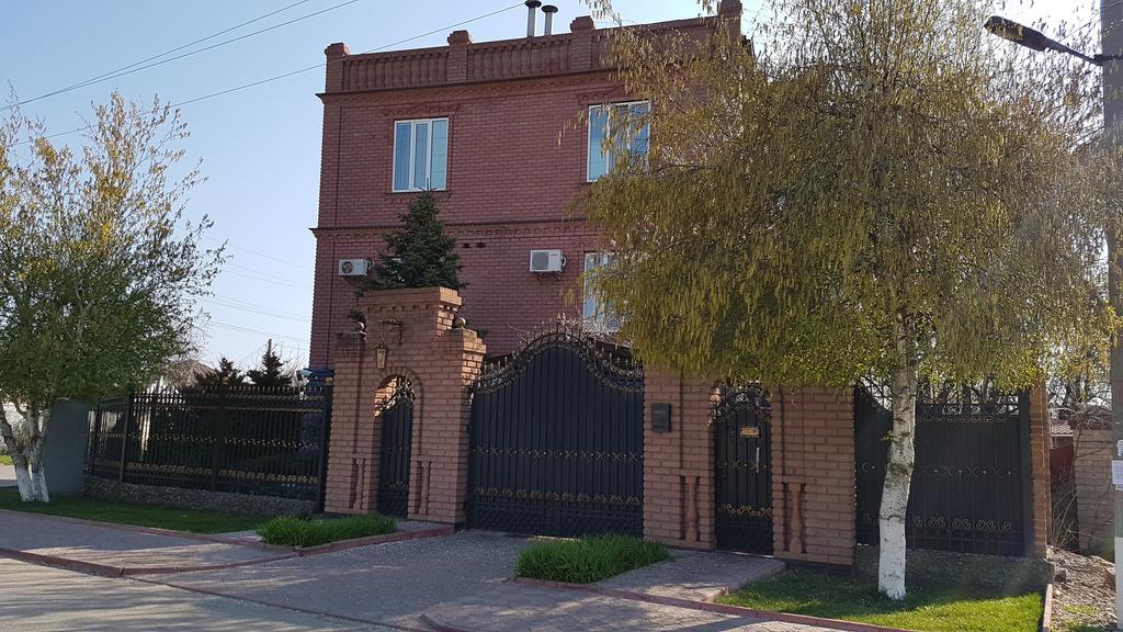 Versal Hotel خيرسون المظهر الخارجي الصورة