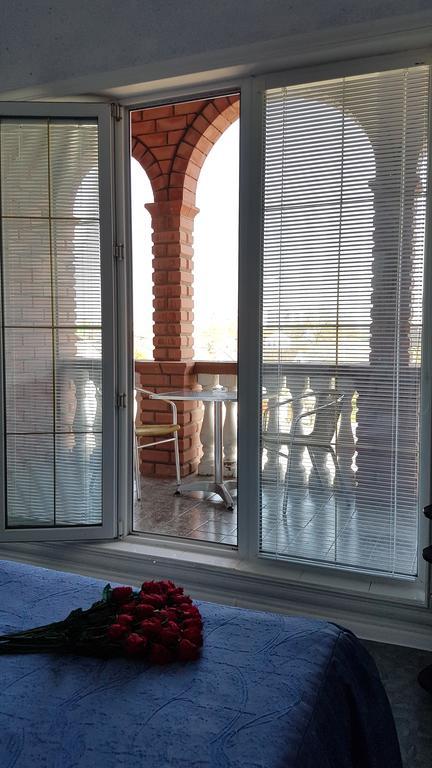 Versal Hotel خيرسون المظهر الخارجي الصورة