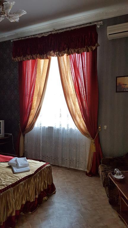 Versal Hotel خيرسون المظهر الخارجي الصورة