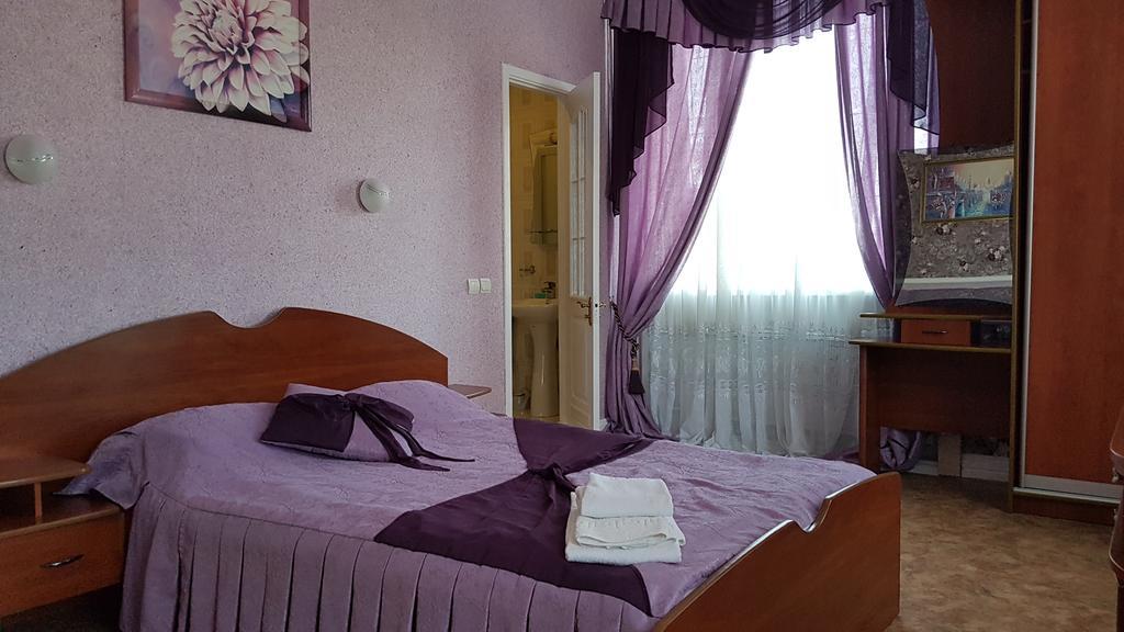 Versal Hotel خيرسون المظهر الخارجي الصورة