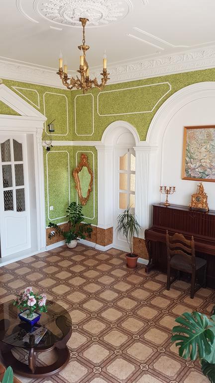 Versal Hotel خيرسون المظهر الخارجي الصورة